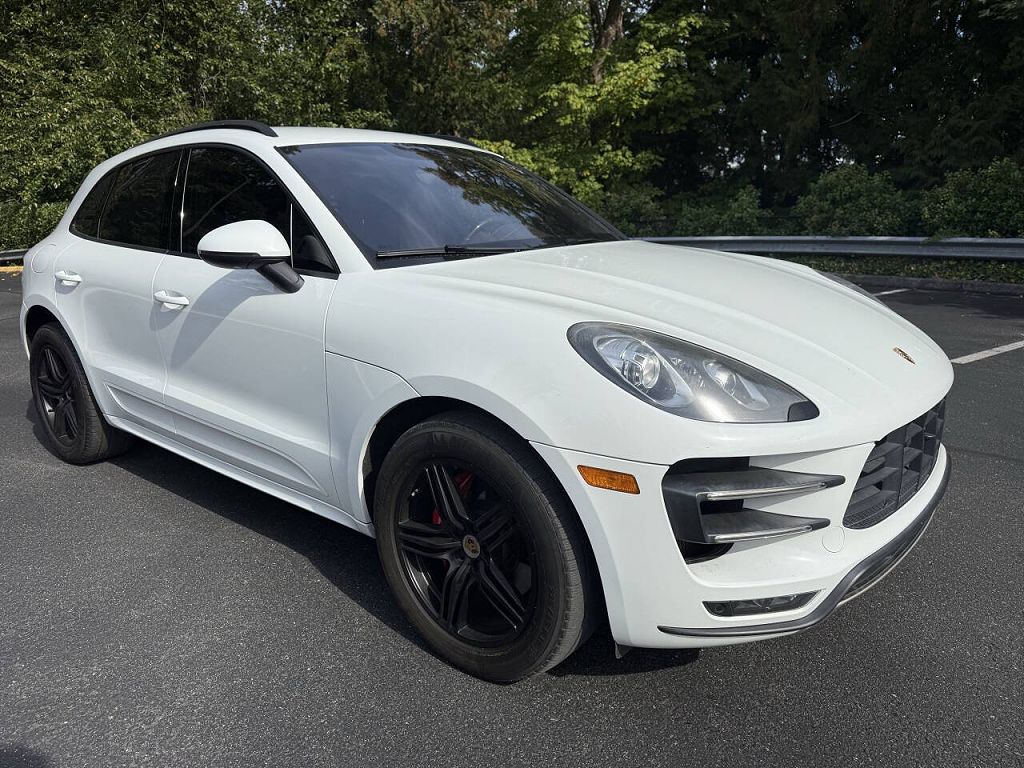 2015 Porsche Macan Turbo