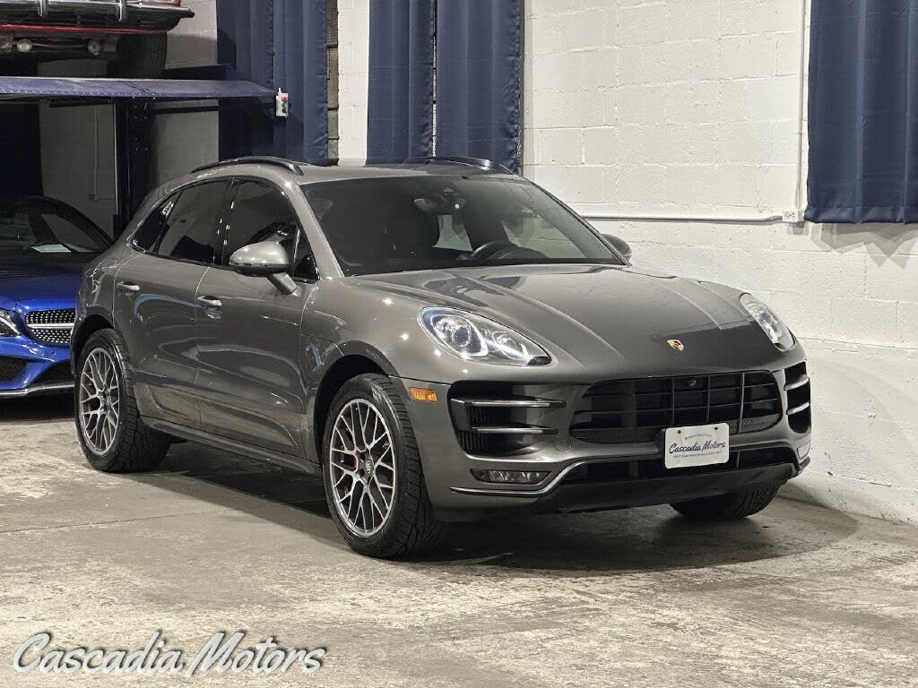 2016 Porsche Macan Turbo