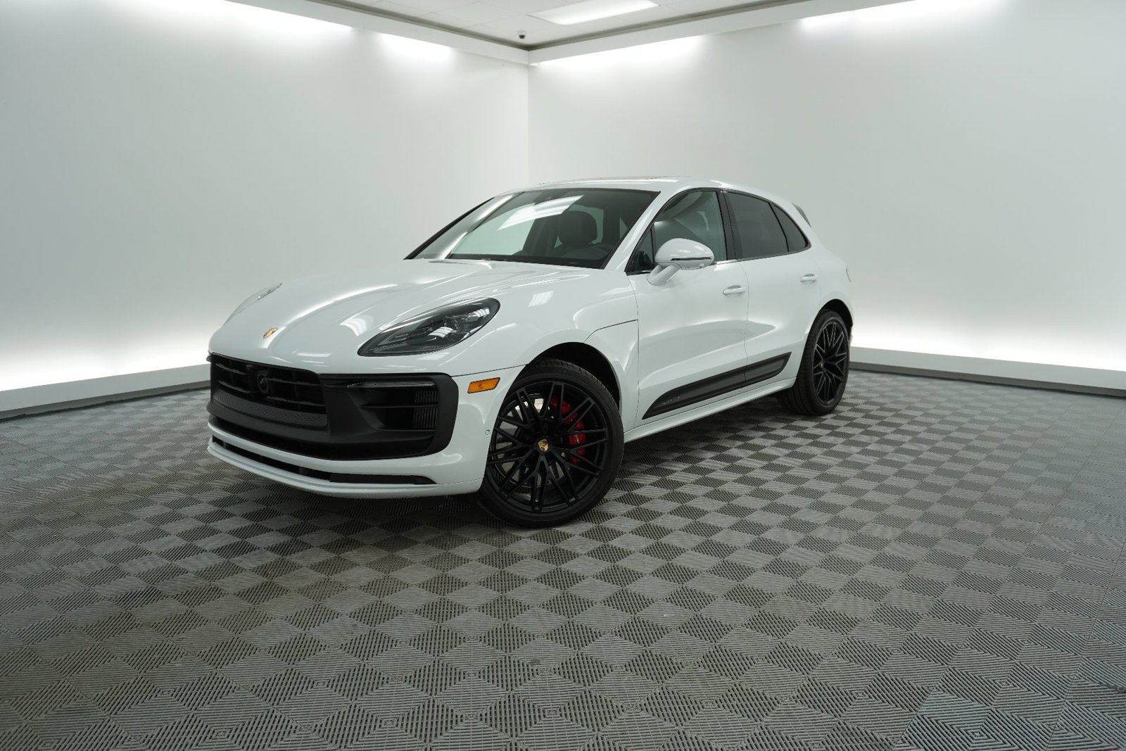 2026 Porsche Macan GTS