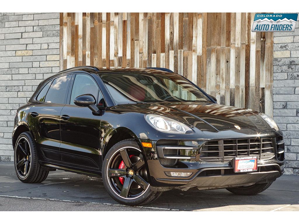 2018 Porsche Macan Turbo