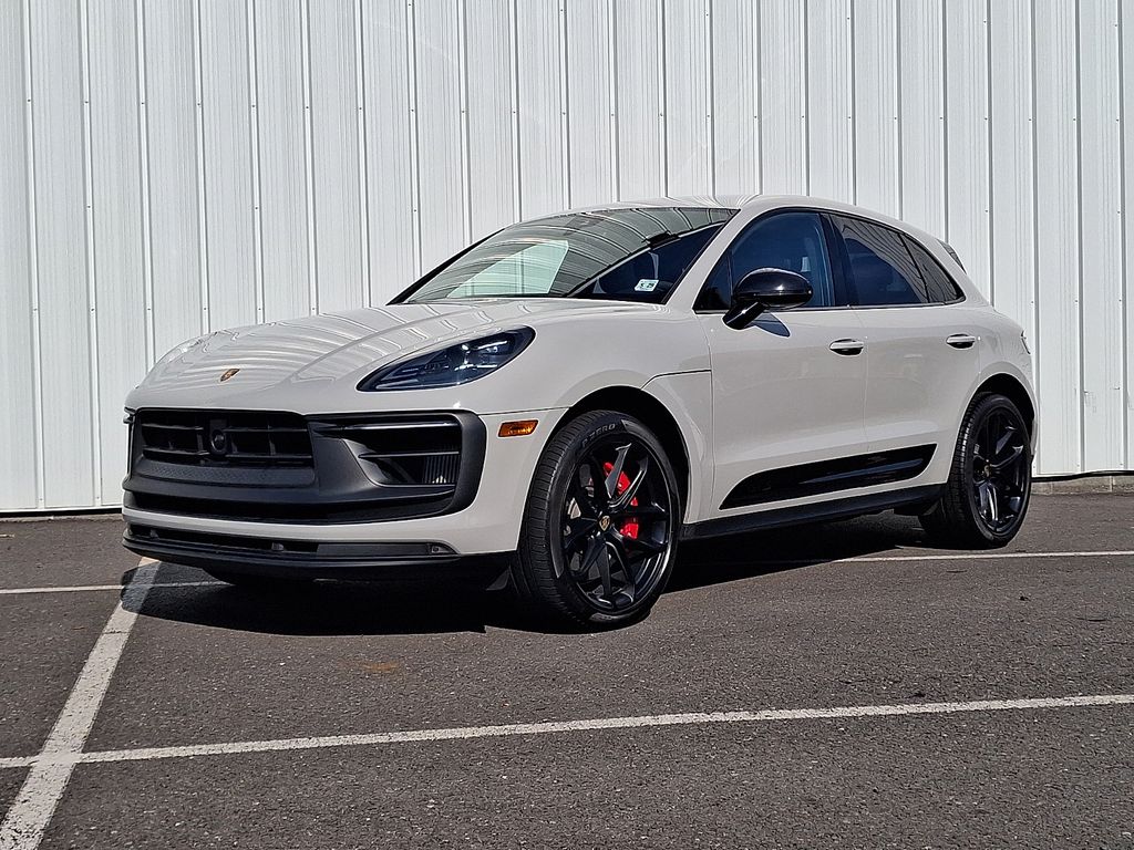 2024 Porsche Macan GTS