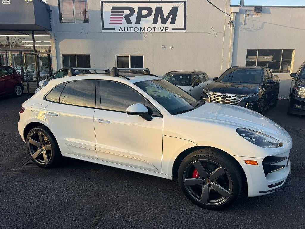 2017 Porsche Macan Turbo