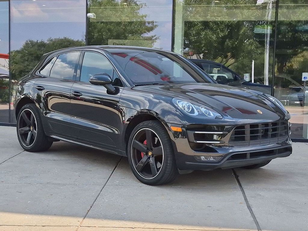 2017 Porsche Macan Turbo