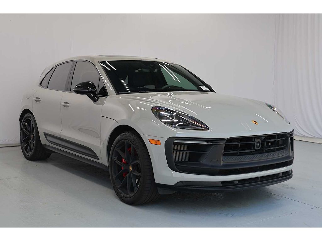 2025 Porsche Macan GTS
