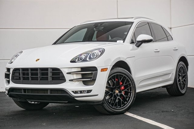 2015 Porsche Macan Turbo