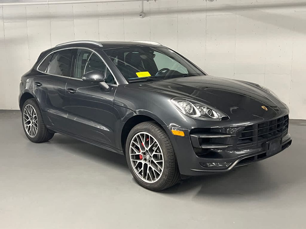 2018 Porsche Macan Turbo