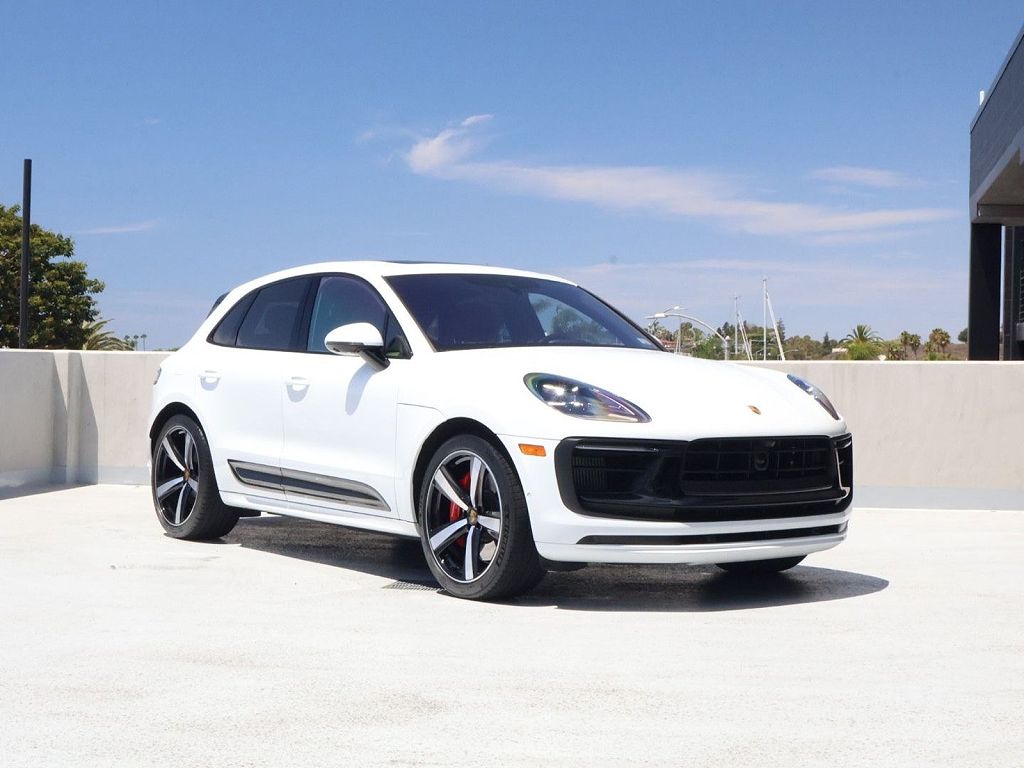 2024 Porsche Macan GTS