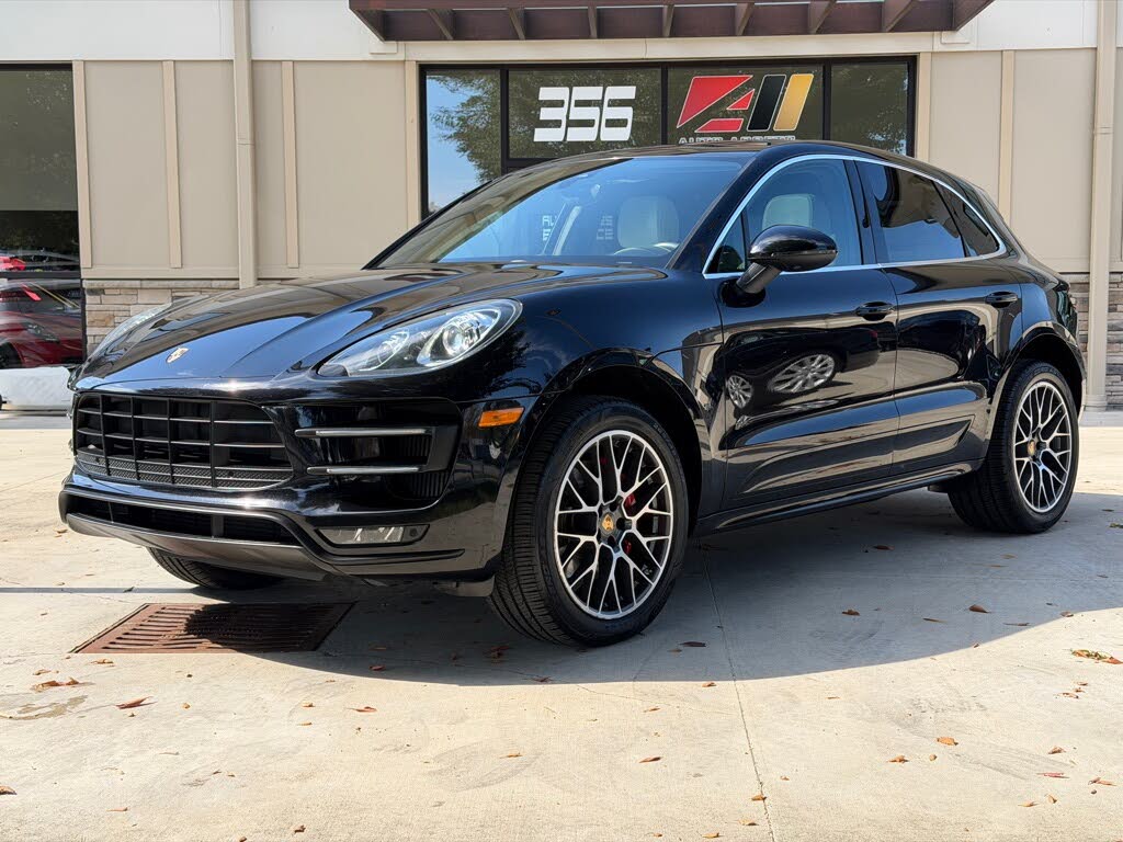 2016 Porsche Macan Turbo
