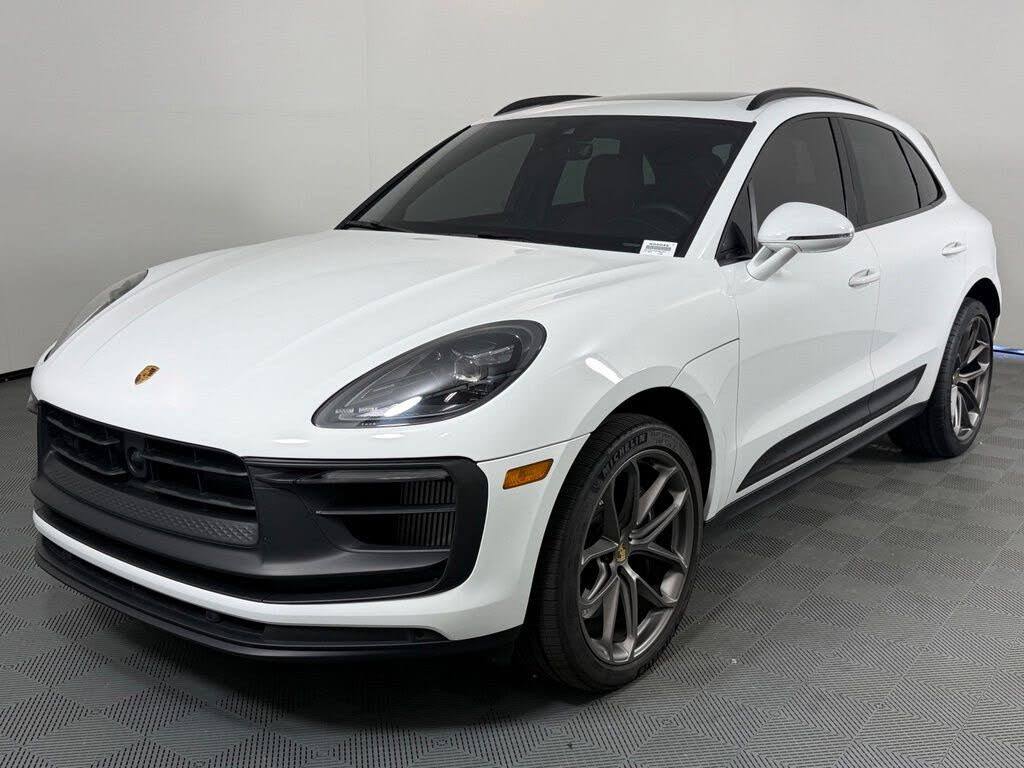 2025 Porsche Macan GTS