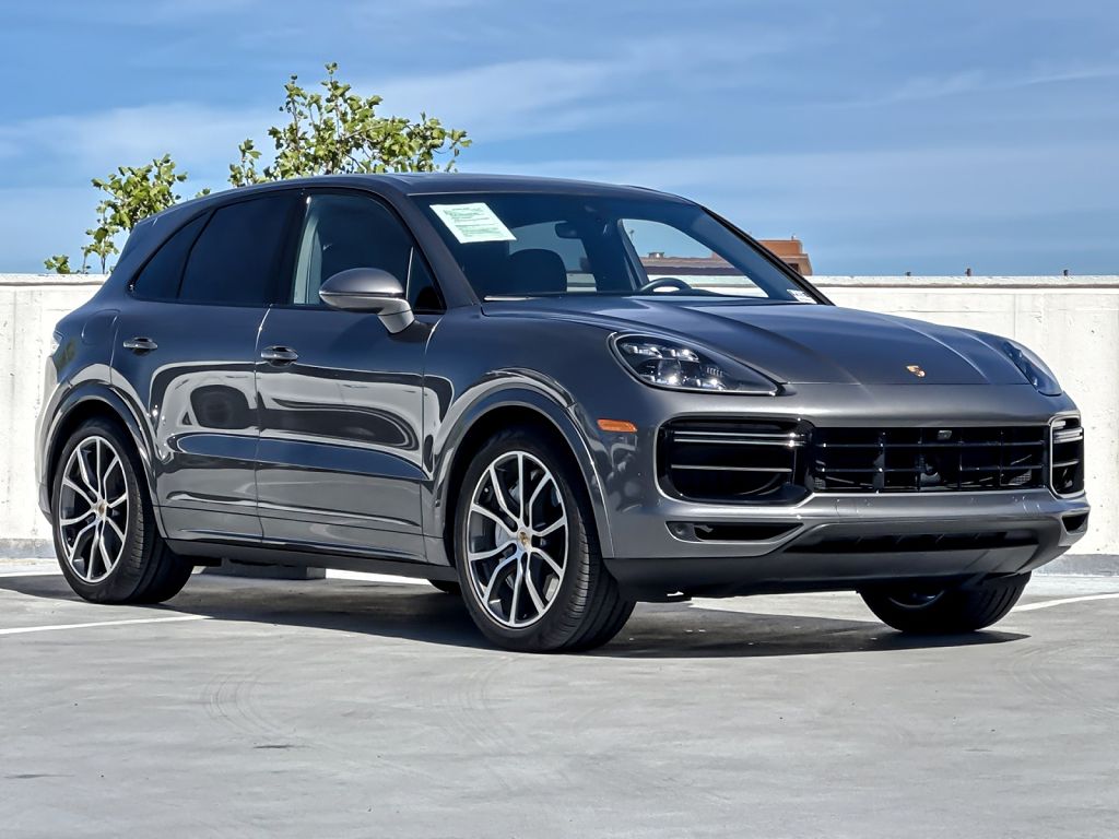 2023 Porsche Cayenne Turbo