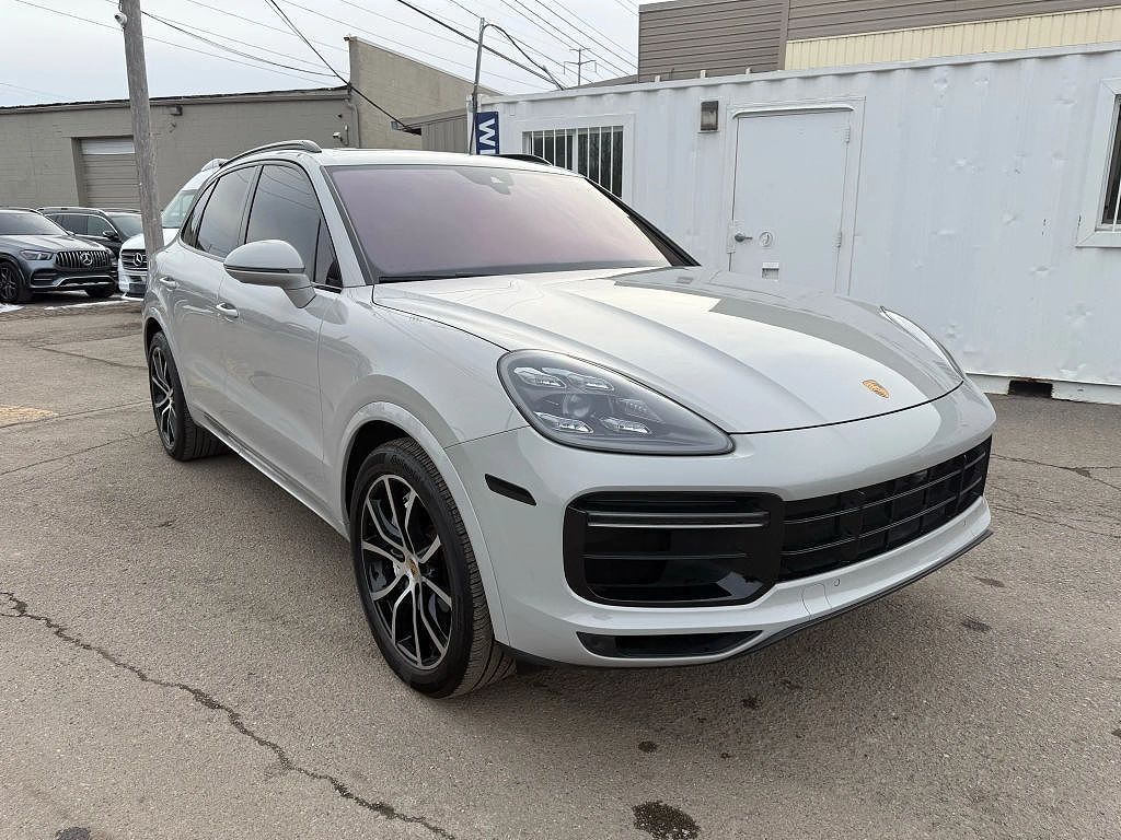 2023 Porsche Cayenne Turbo