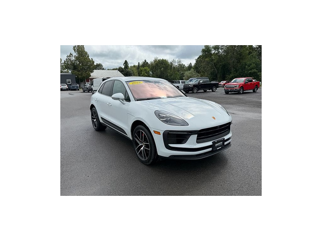 2022 Porsche Macan S