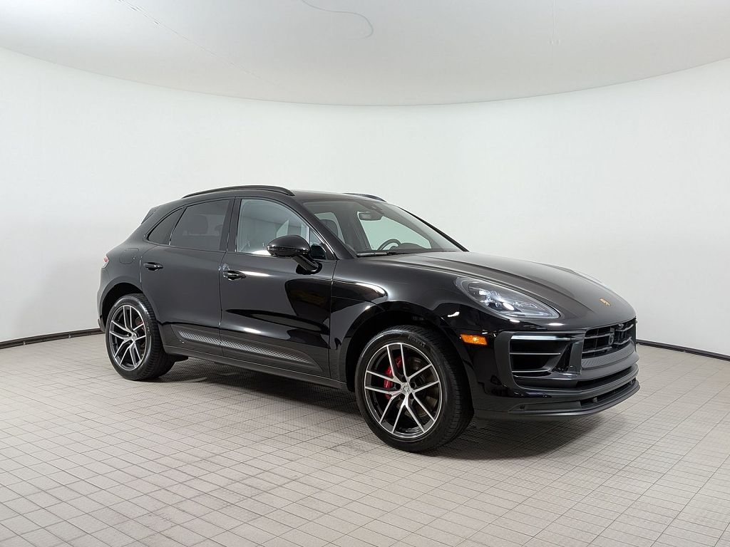 2025 Porsche Macan S