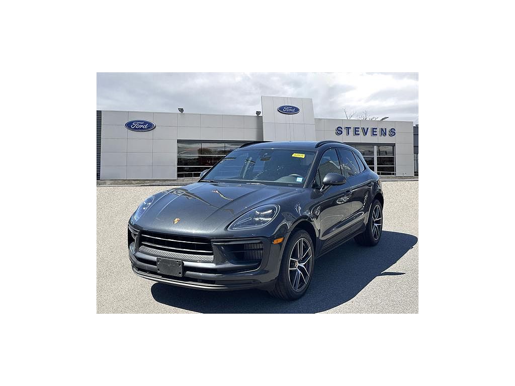 2022 Porsche Macan S