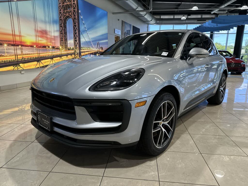 2022 Porsche Macan S