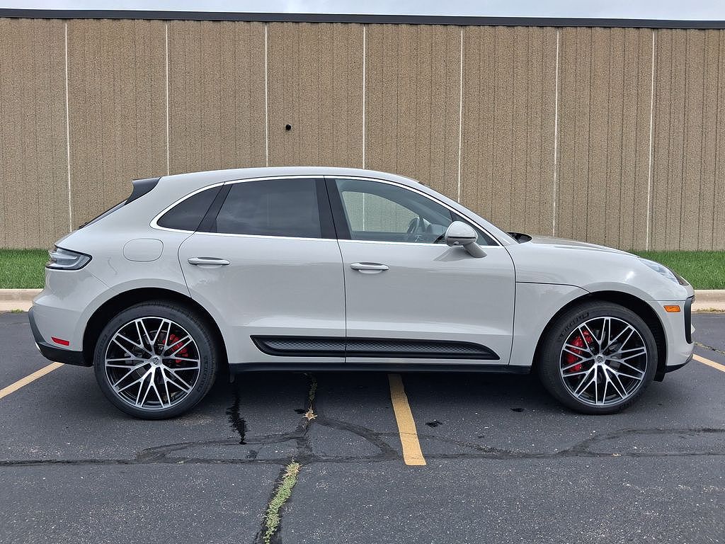 2023 Porsche Macan S