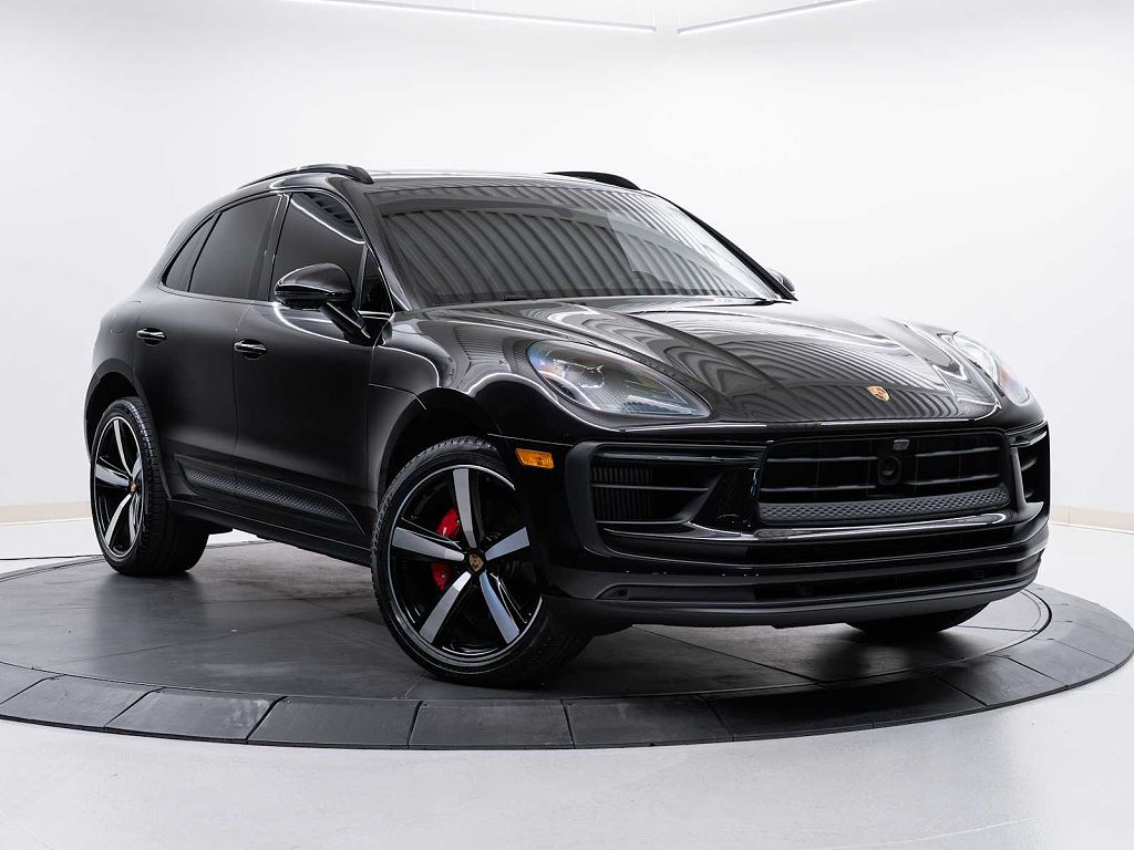 2025 Porsche Macan S