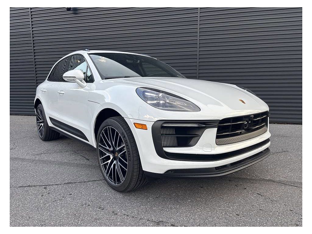 2025 Porsche Macan S