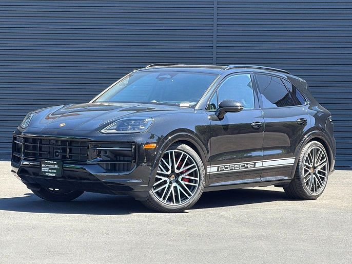 2026 Porsche Cayenne GTS