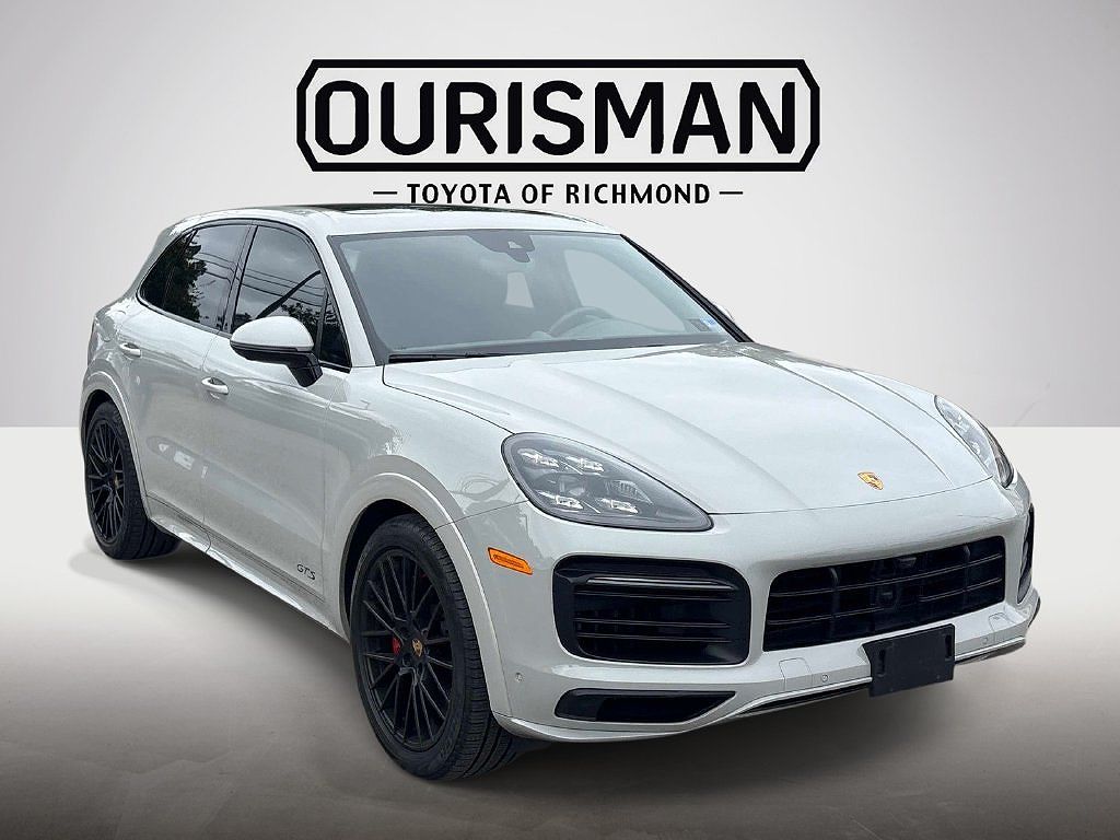 2022 Porsche Cayenne GTS