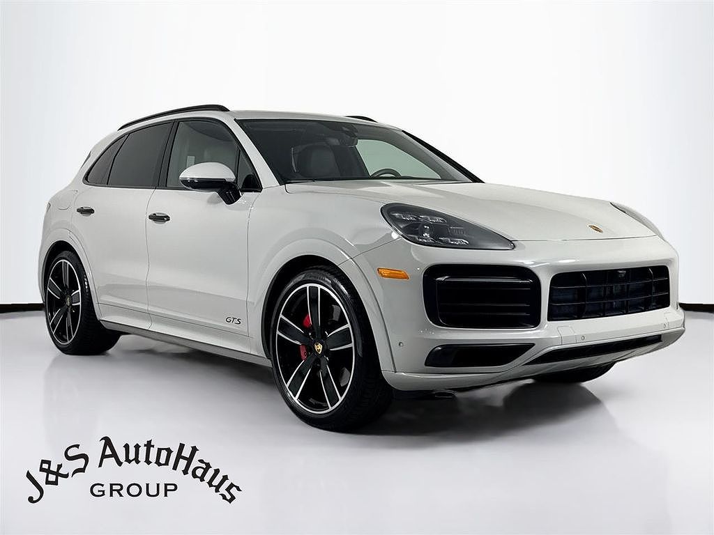 2022 Porsche Cayenne GTS