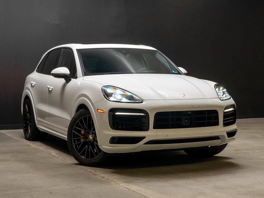 2023 Porsche Cayenne GTS