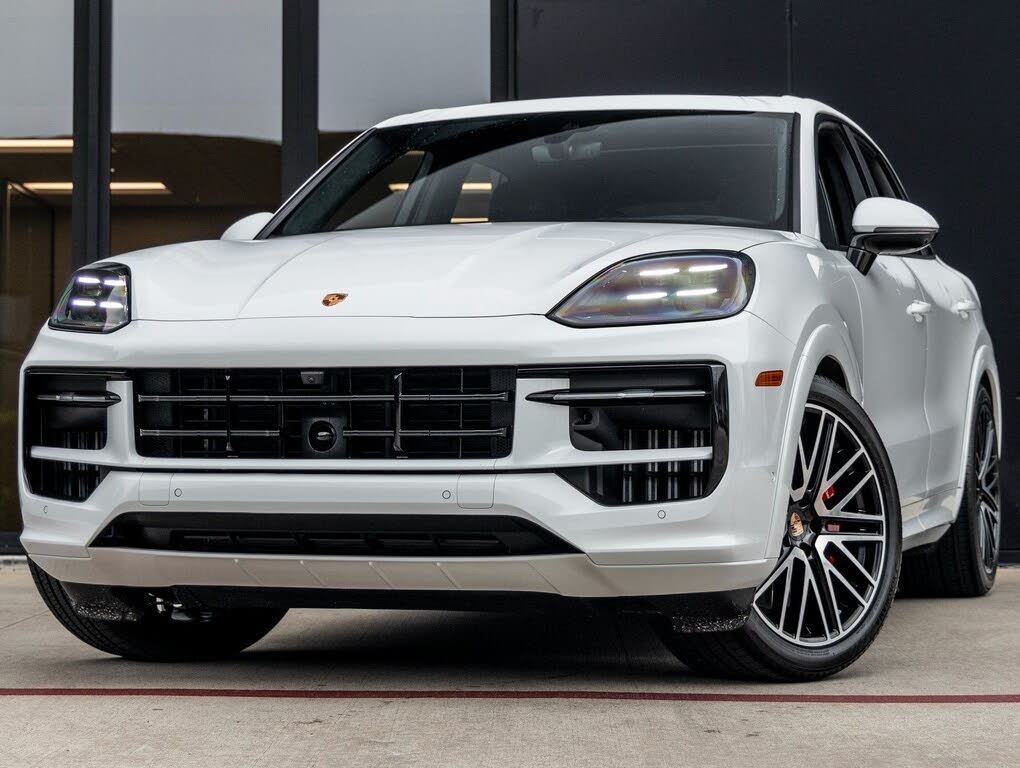2026 Porsche Cayenne GTS