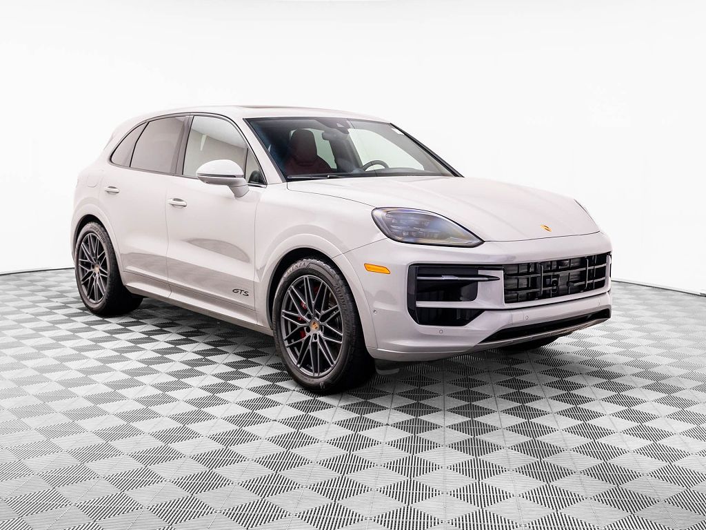 2026 Porsche Cayenne GTS