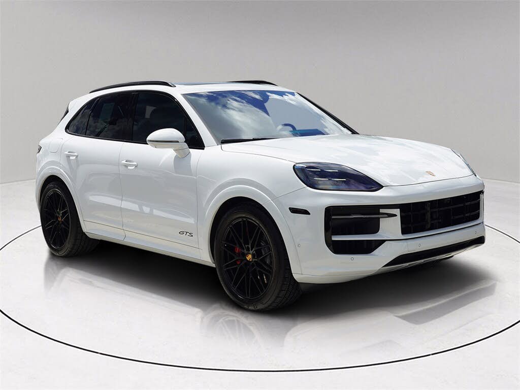 2025 Porsche Cayenne GTS