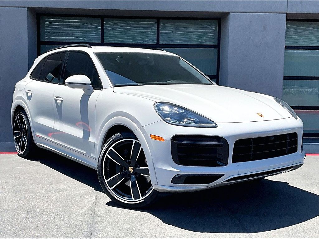2022 Porsche Cayenne GTS