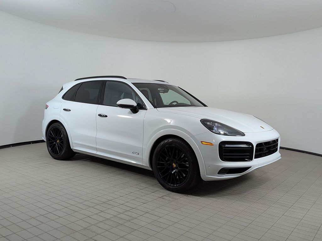 2023 Porsche Cayenne GTS