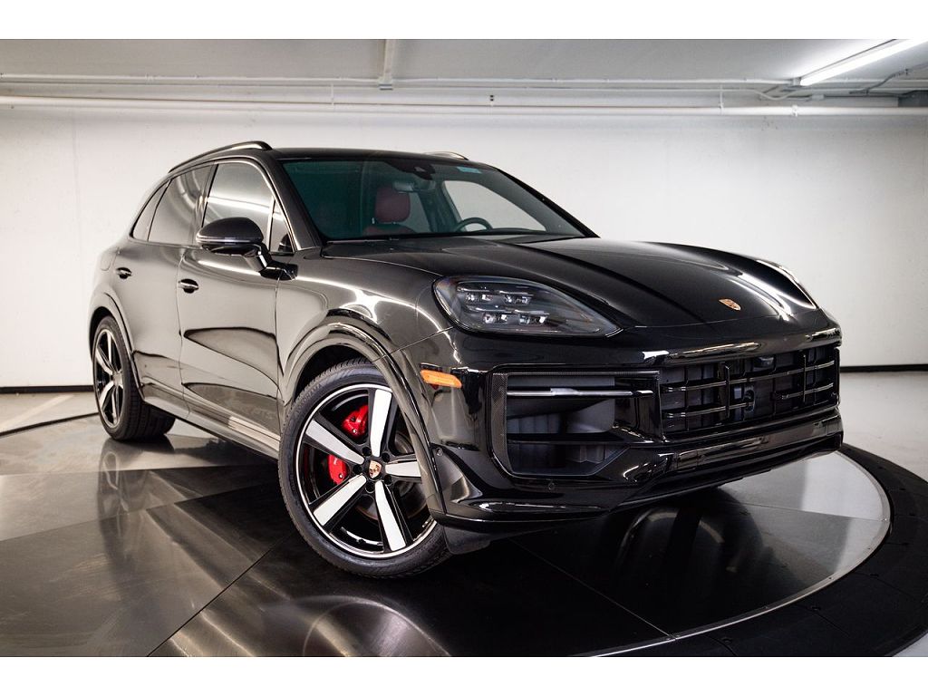 2026 Porsche Cayenne GTS
