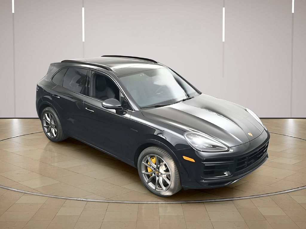 2022 Porsche Cayenne Turbo S E-Hybrid