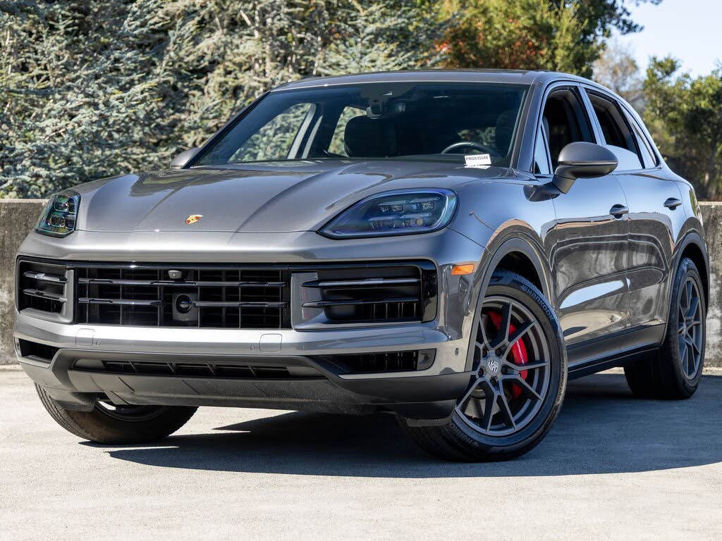 2024 Porsche Cayenne S