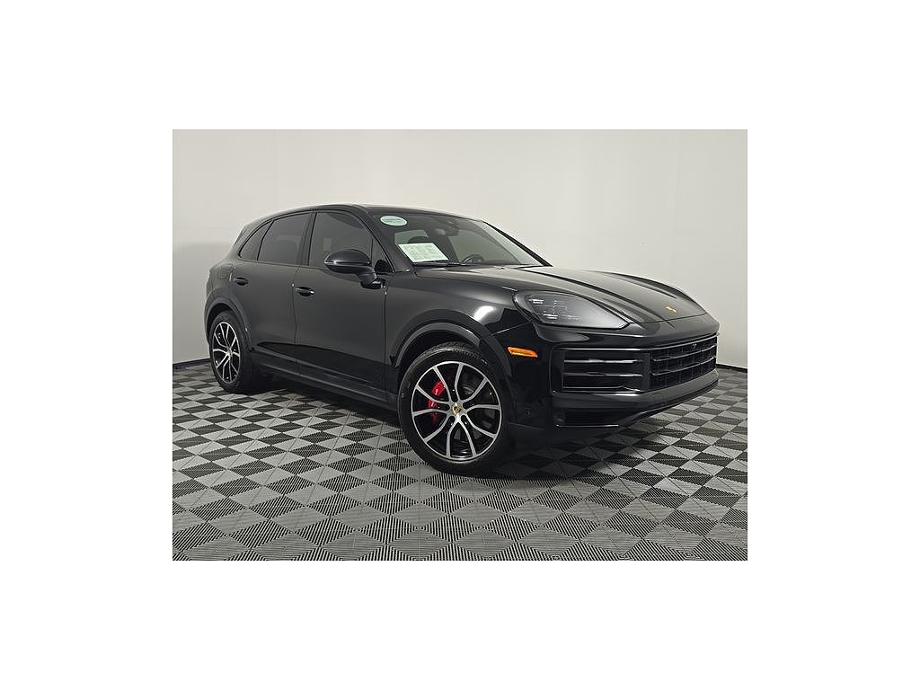 2024 Porsche Cayenne S