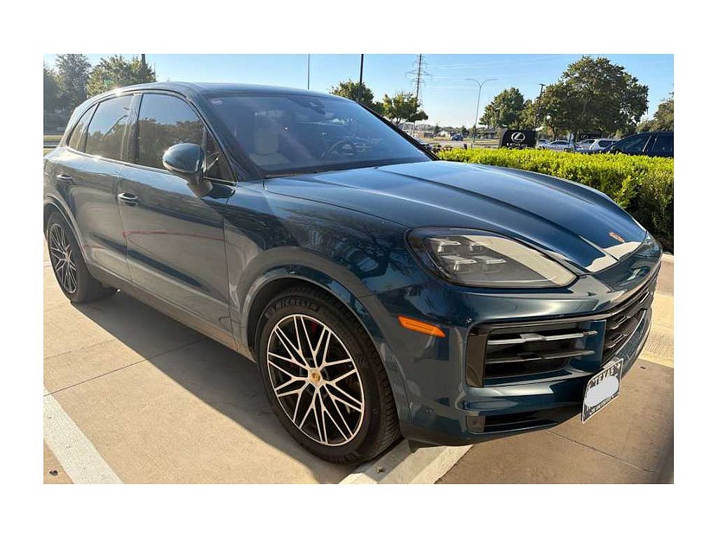 2024 Porsche Cayenne S