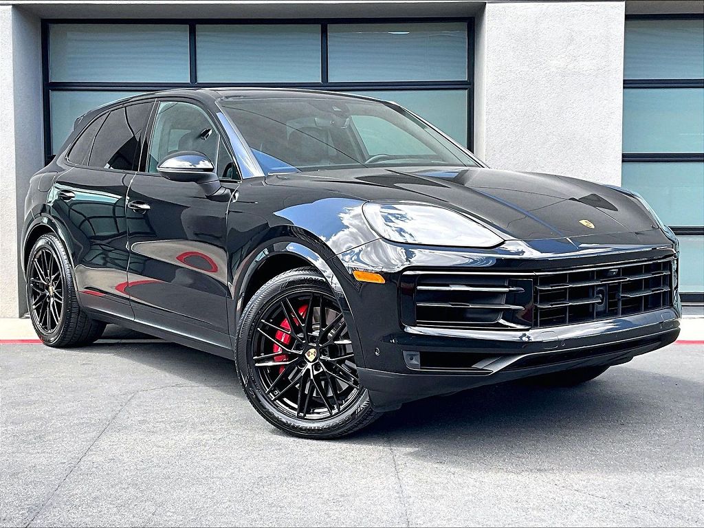 2024 Porsche Cayenne S