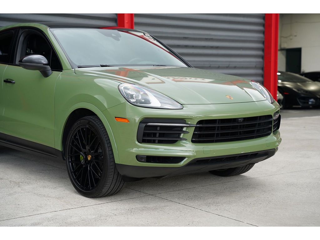 2022 Porsche Cayenne Coupe
