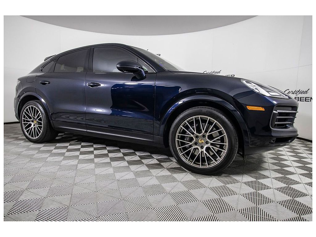 2023 Porsche Cayenne Base Platinum Edition