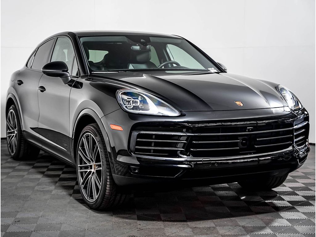 2023 Porsche Cayenne Coupe Base Platinum Edition