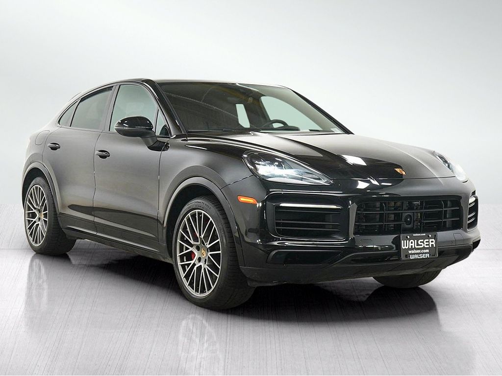 2023 Porsche Cayenne Base Platinum Edition