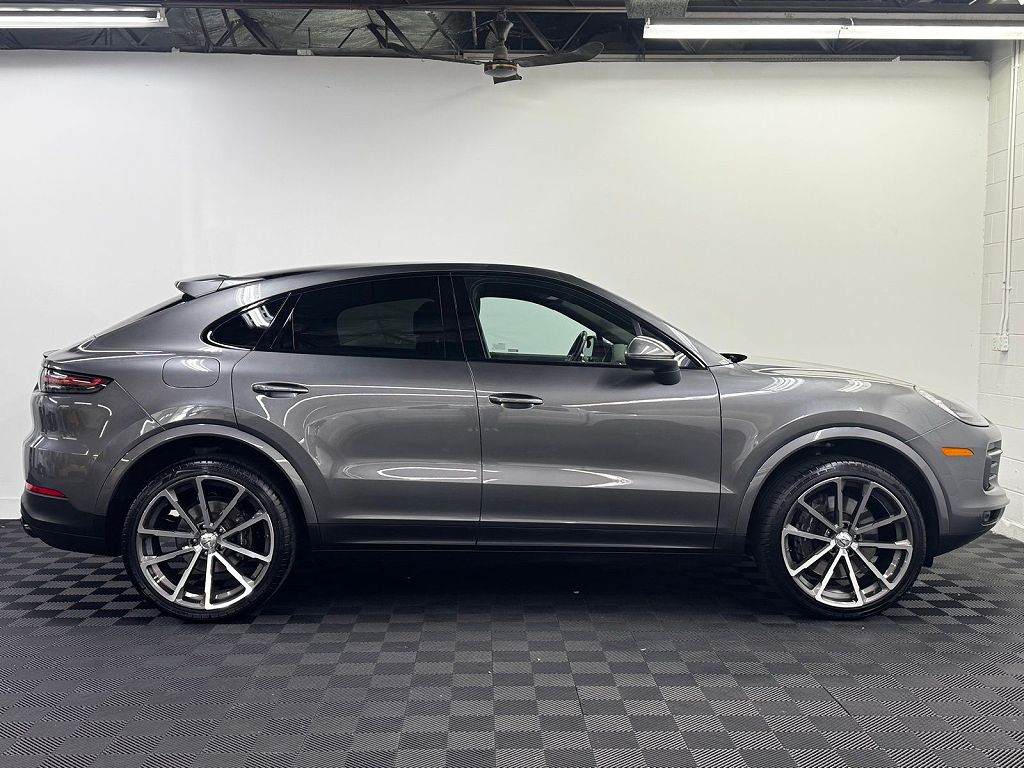 2021 Porsche Cayenne Coupe