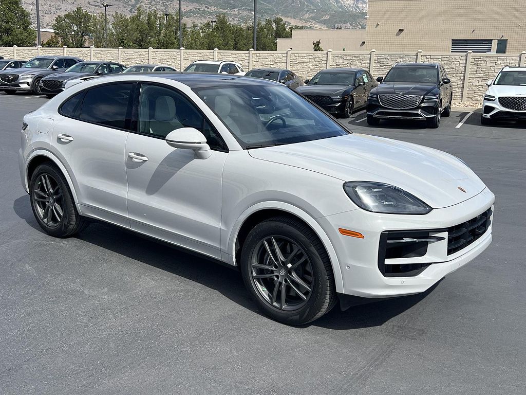 2024 Porsche Cayenne Coupe AWD