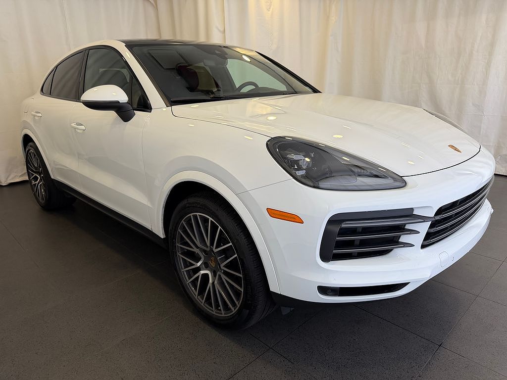 2022 Porsche Cayenne Base Platinum Edition