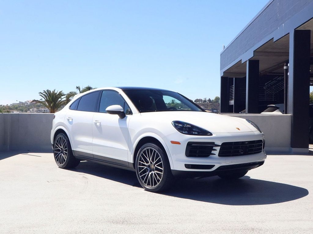 2023 Porsche Cayenne S Platinum Edition