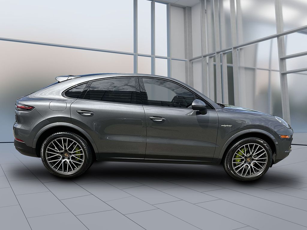 2023 Porsche Cayenne Coupe E-Hybrid