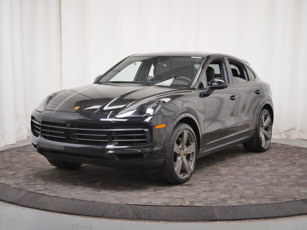 2023 Porsche Cayenne Coupe E-Hybrid Platinum Edition