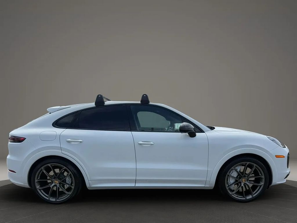 2022 Porsche Cayenne Turbo