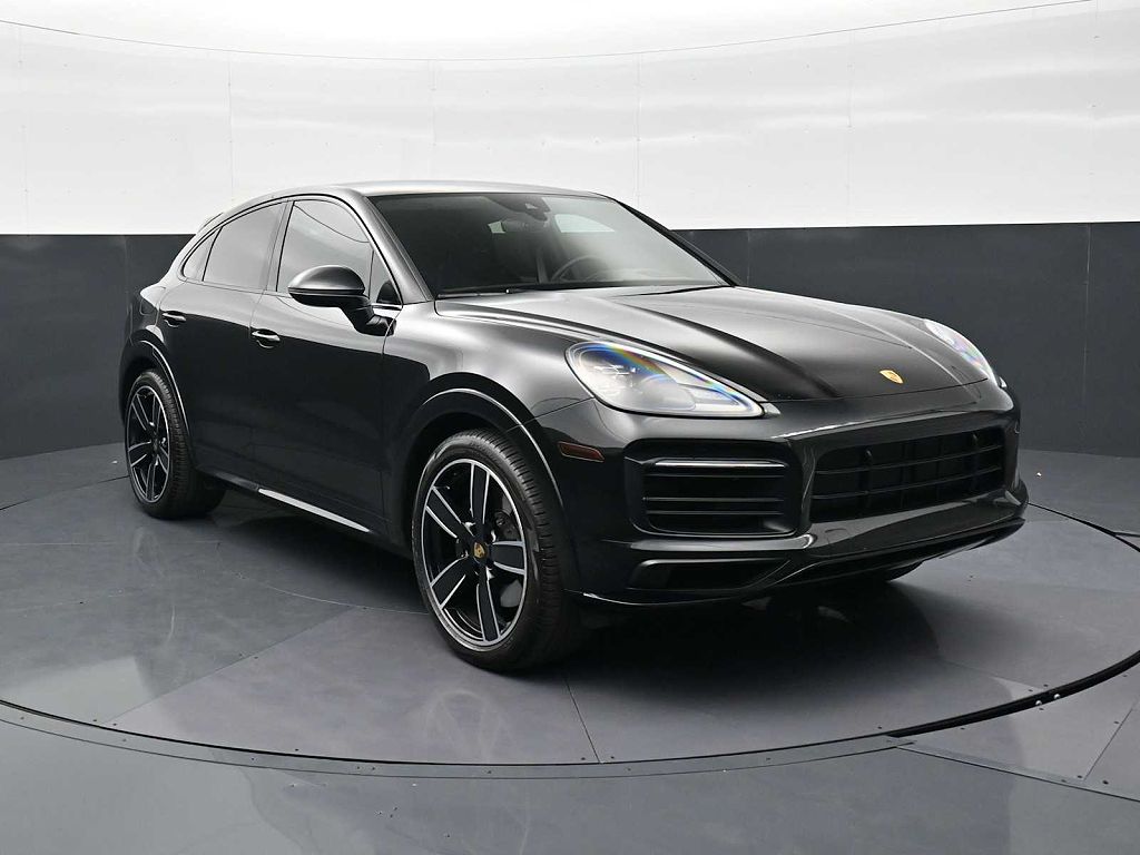 2023 Porsche Cayenne Coupe GTS