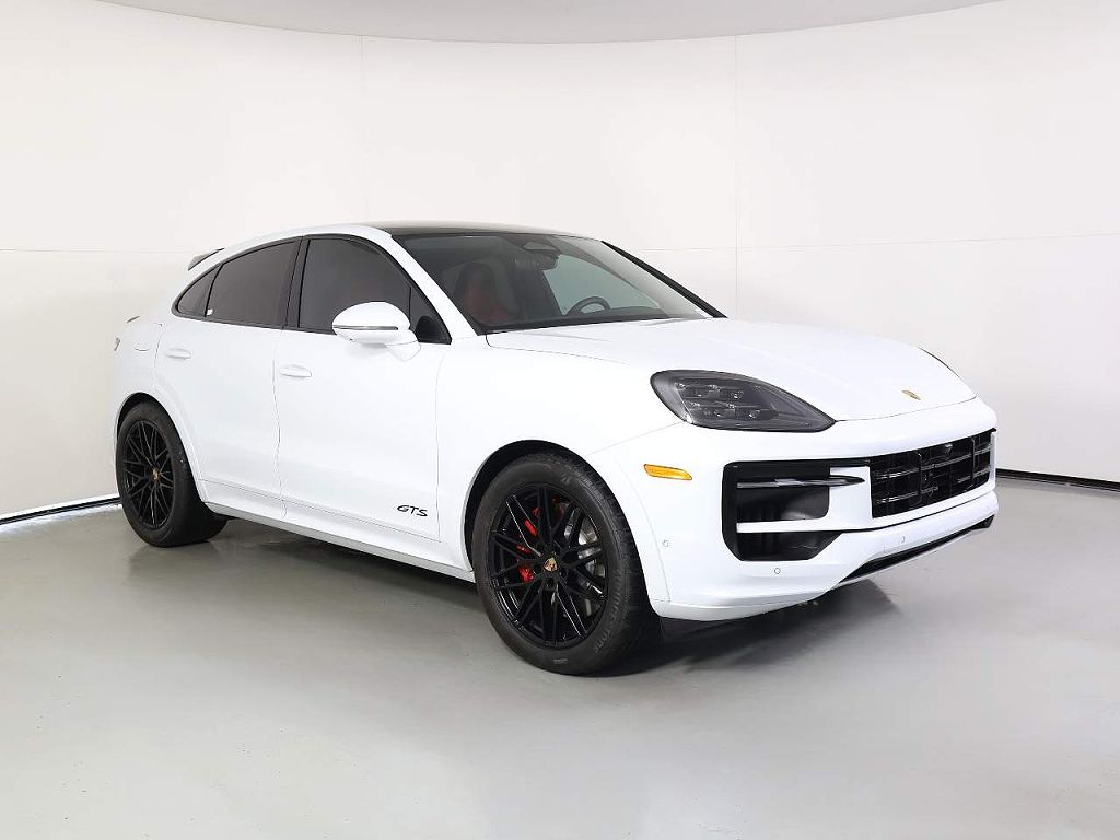 2026 Porsche Cayenne GTS